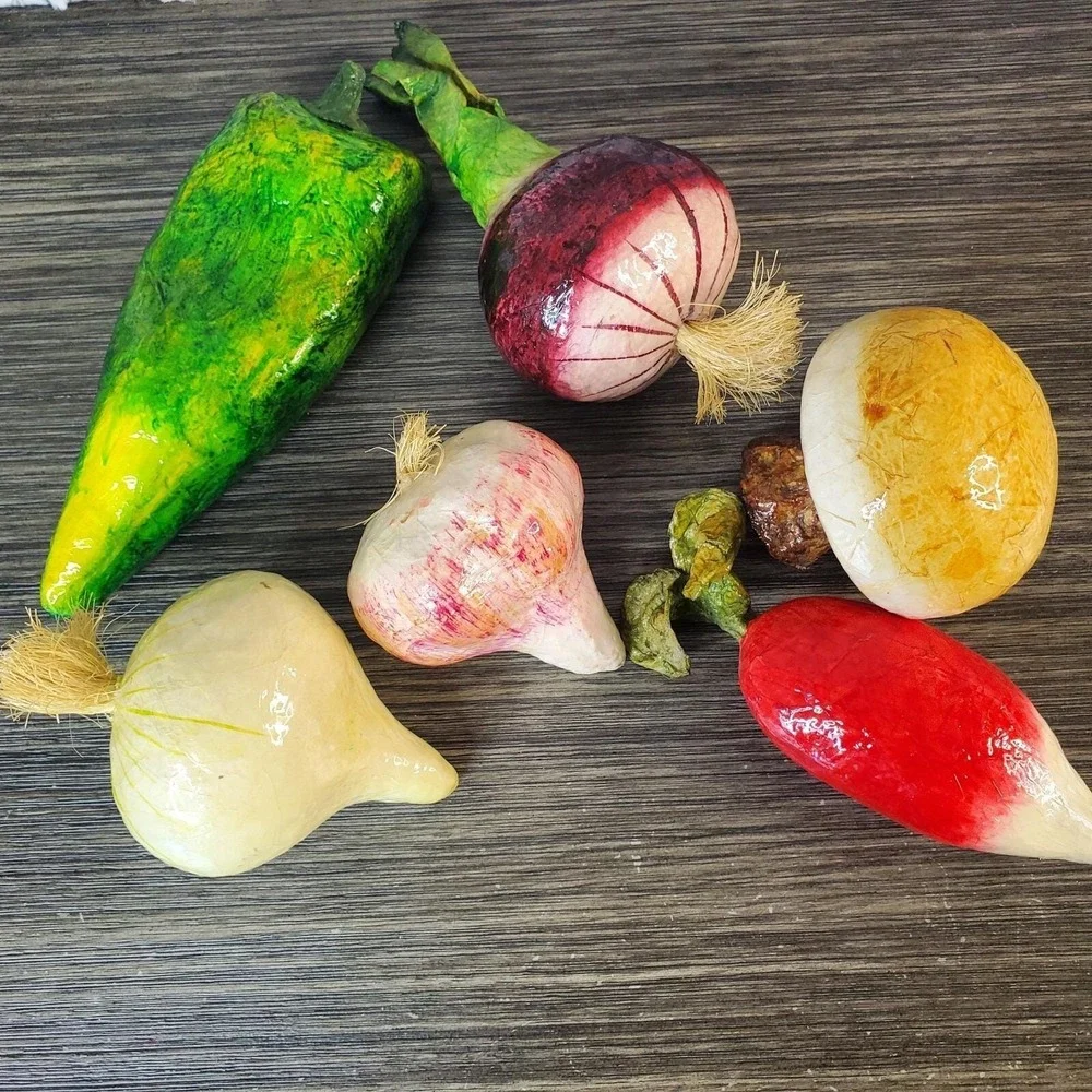 Vtg Vegetables (6) Artificial Paper Mache - Pepper Garlic Mushroom Turnip Radish